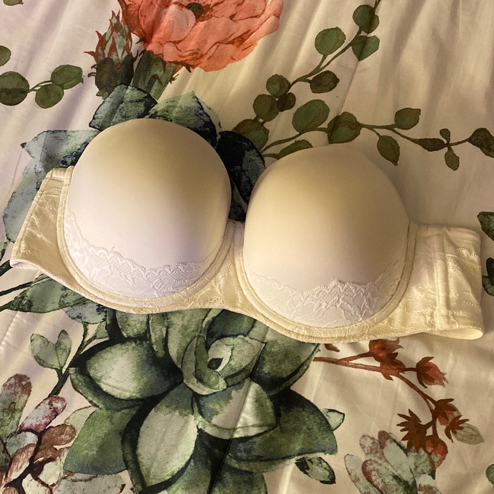 Strapless bra